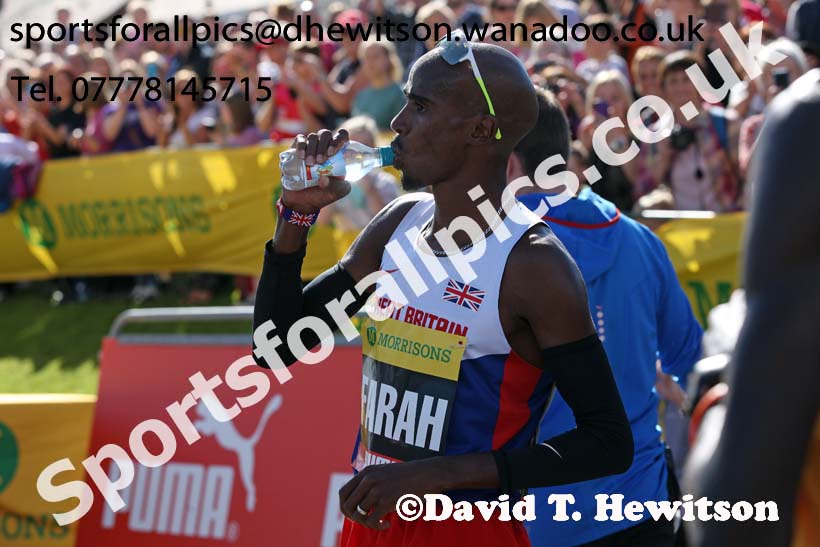 Mo Farah after winning the mens Morrisons Great North Run. Photo: David T. Hewitson/Sports for All Pics